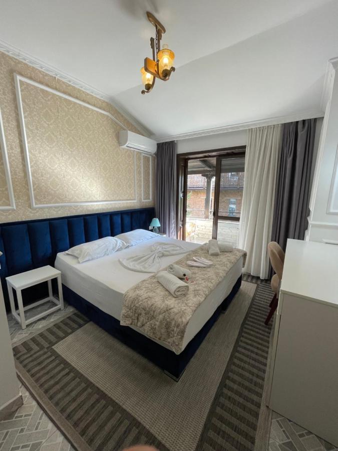 Sanremo 3* Tirana